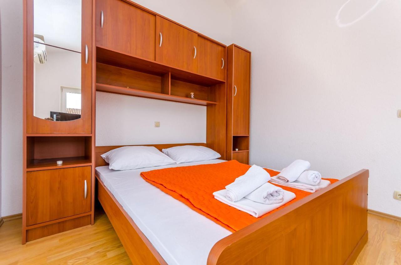 Apartments Tily Trogir Eksteriør bilde