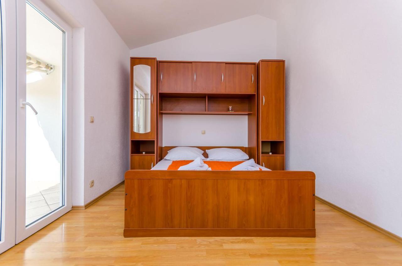 Apartments Tily Trogir Eksteriør bilde