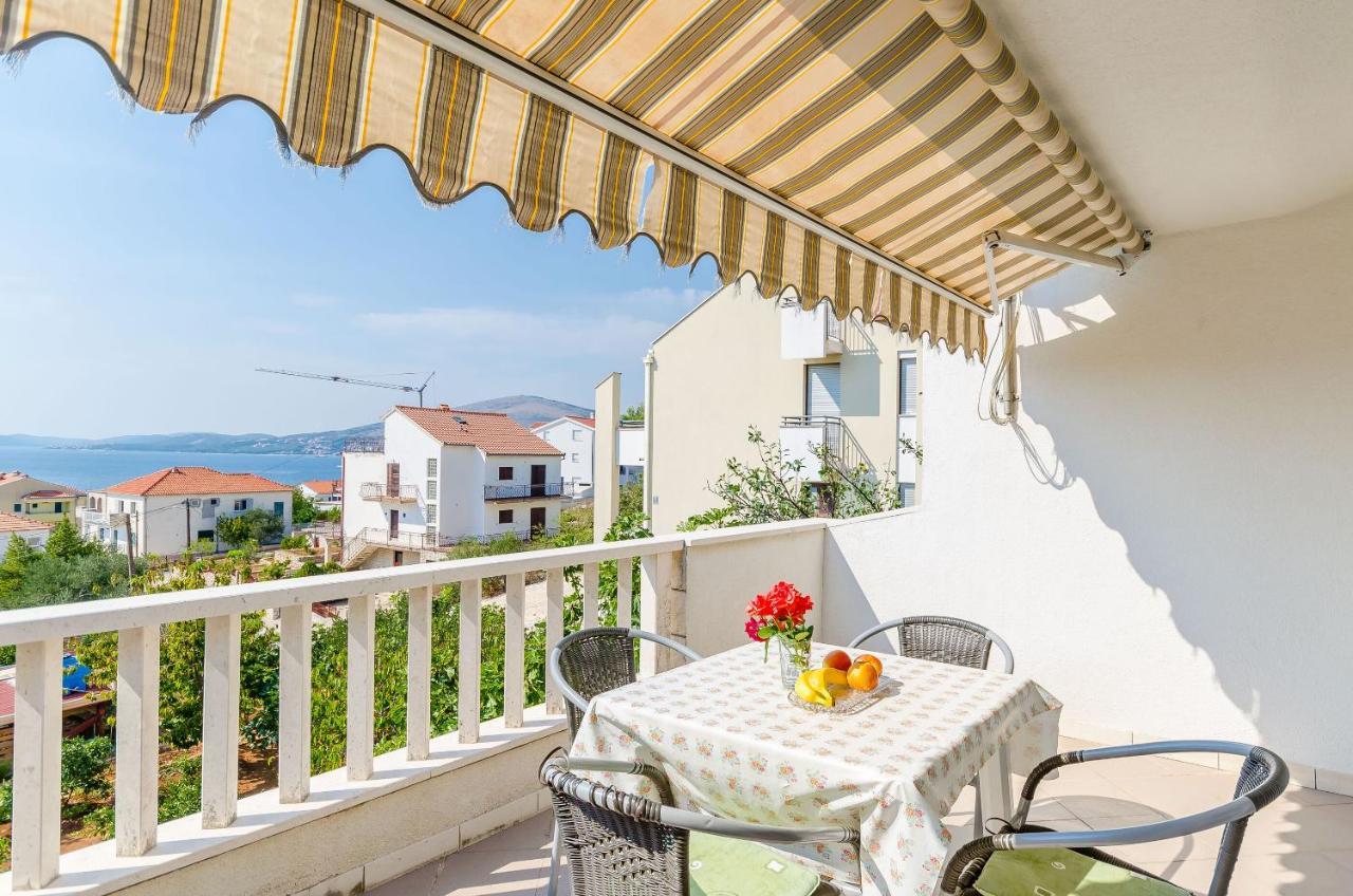 Apartments Tily Trogir Eksteriør bilde