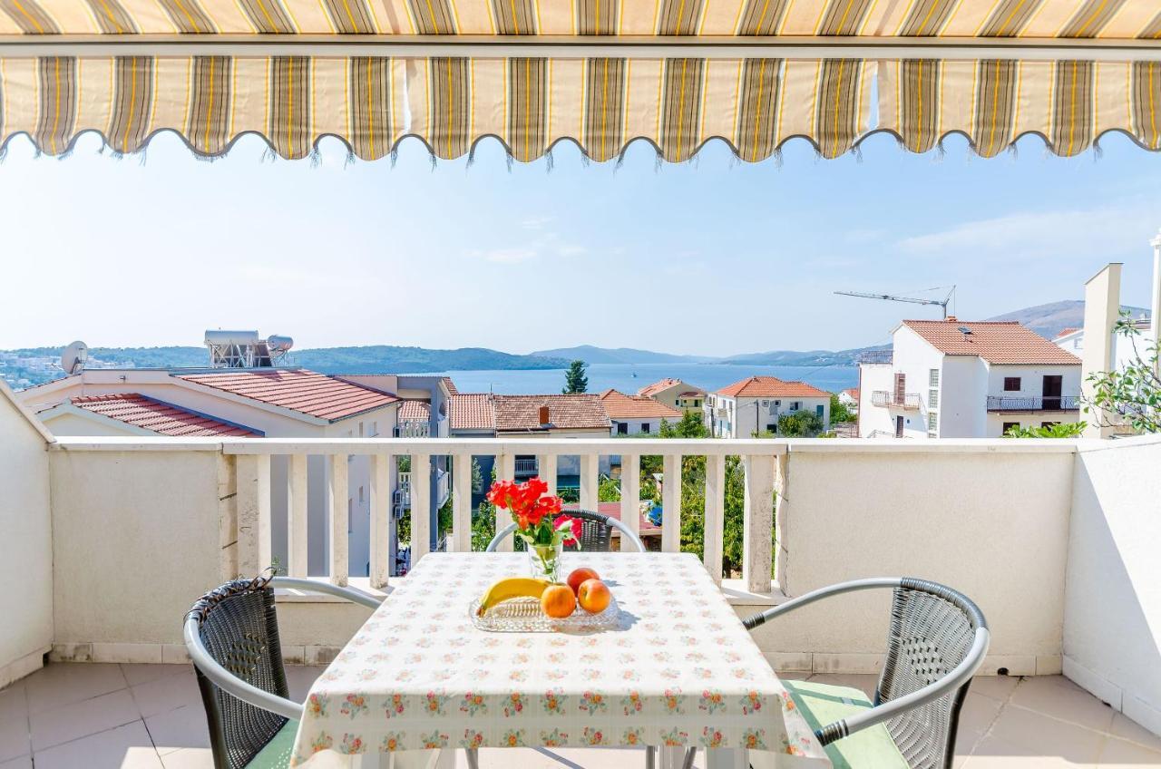 Apartments Tily Trogir Eksteriør bilde