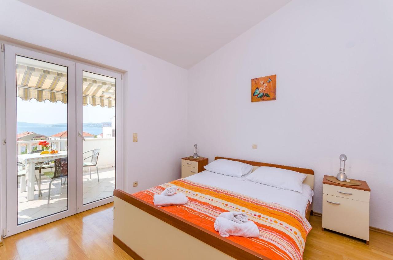 Apartments Tily Trogir Eksteriør bilde
