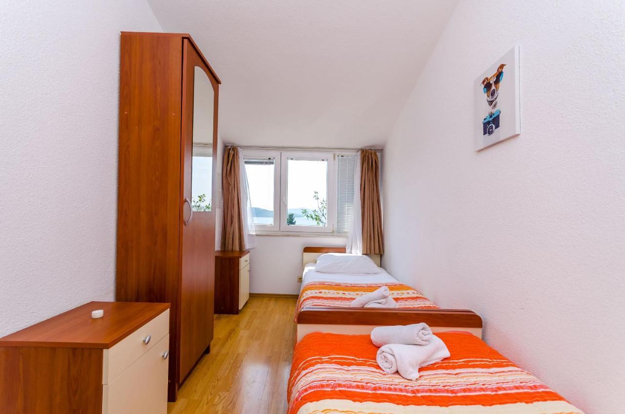 Apartments Tily Trogir Eksteriør bilde