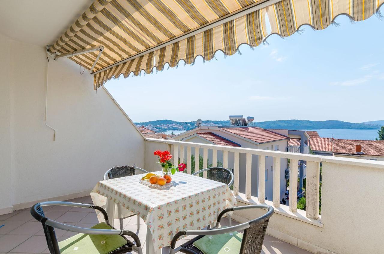 Apartments Tily Trogir Eksteriør bilde